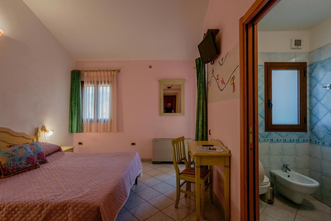 Hotel Solanas Exterior photo