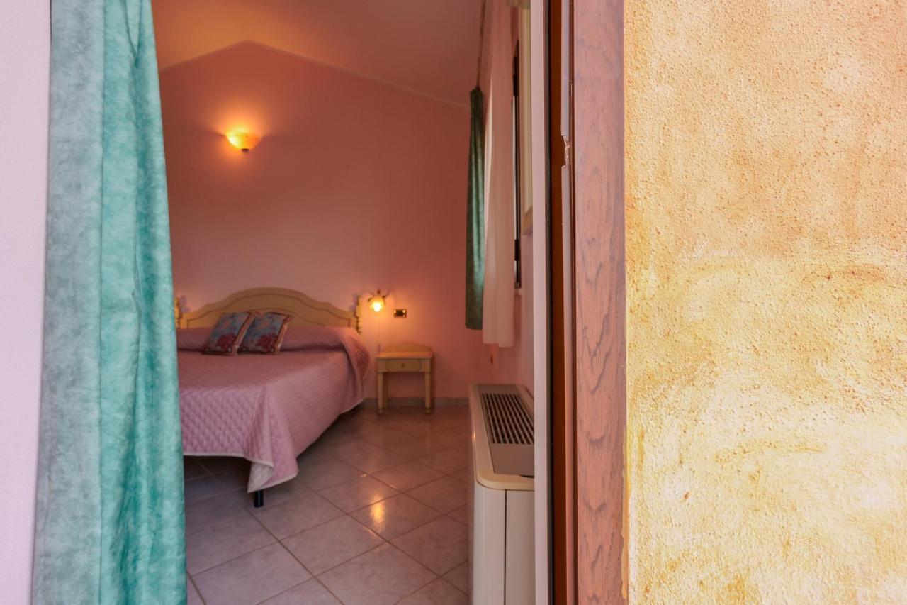 Hotel Solanas Exterior photo