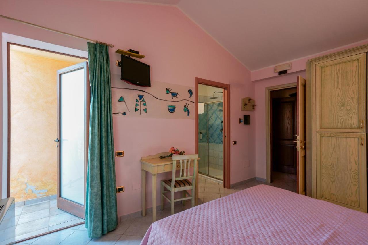 Hotel Solanas Exterior photo
